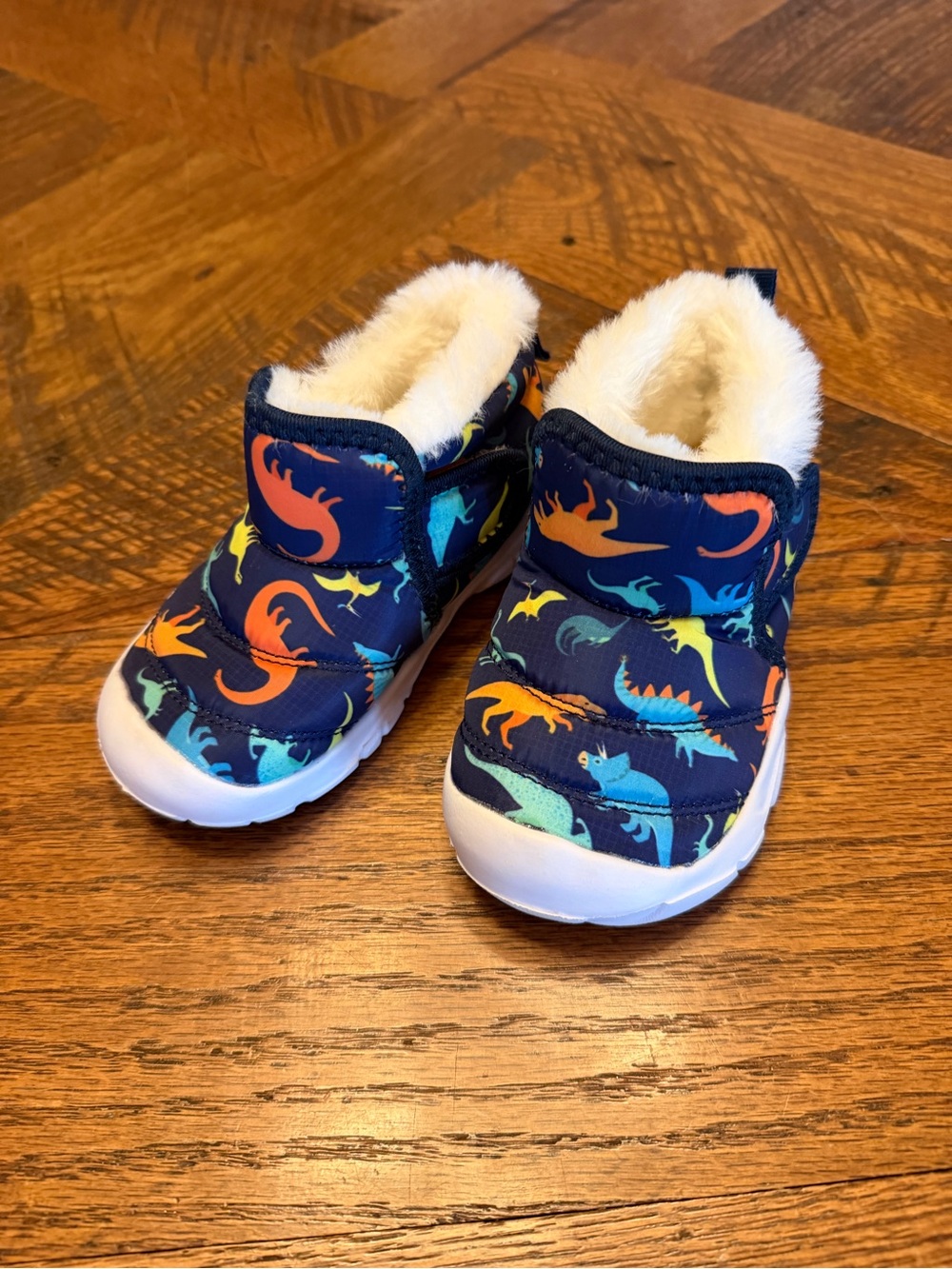 Navy Kids Dino Print Cozy Slip-Ons no size tag 22? See measurement pic